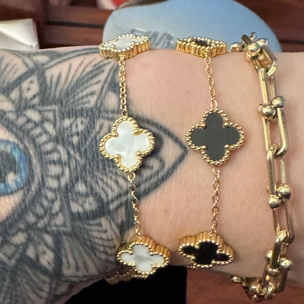 13mm Clover 18kt gold stainless steel bracelet - Picture 4 of 4